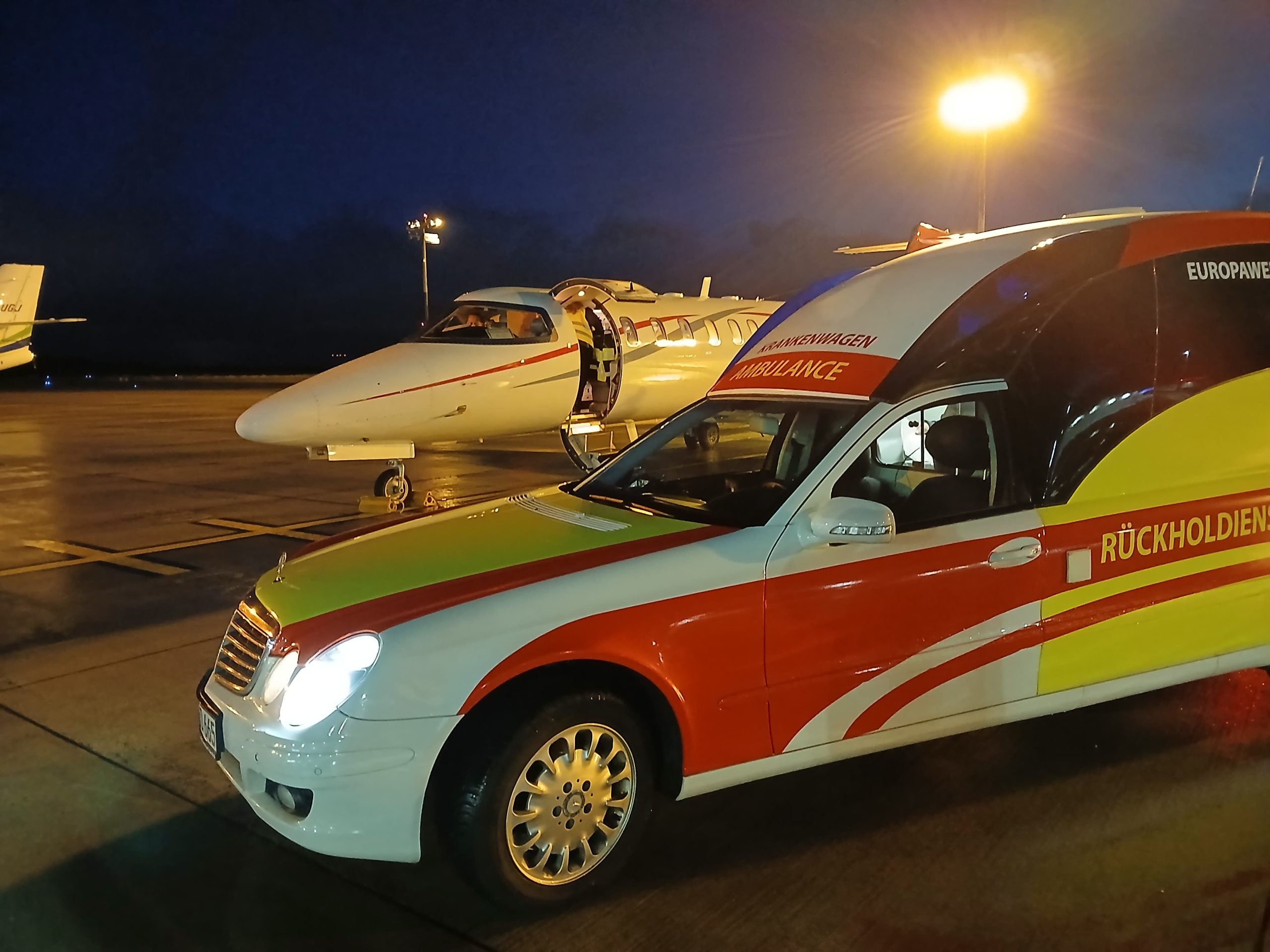 Rufe-Dich Flugzeugtransfer